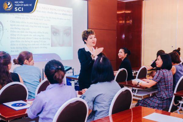 Theo bà Lê Thị Thu Hương – Giám đốc đào tạo Học viện SCI
