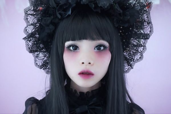 Make up theo đuổi hình ảnh Lolita