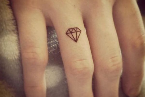 Hình tattoo kim cương mini