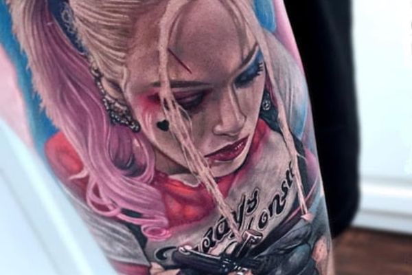 Hình tattoo vợ joker