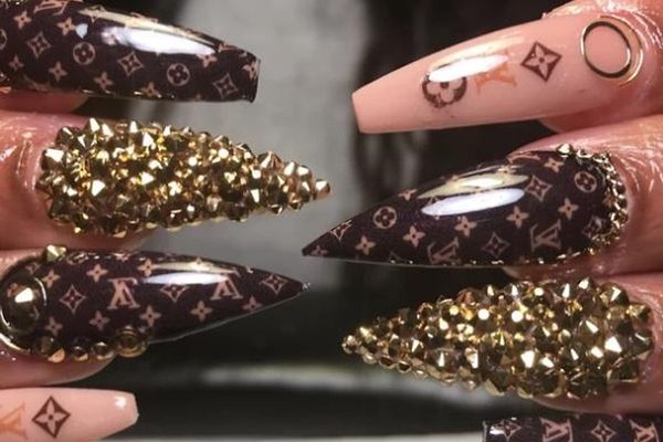 Nail Sticker LOGO và Thương Hiệu Đẹp Gucci Adidas Chanel Với nhiều mẫu  Dán Móng Tay  Dụng cụ làm móng  TheFaceHoliccom