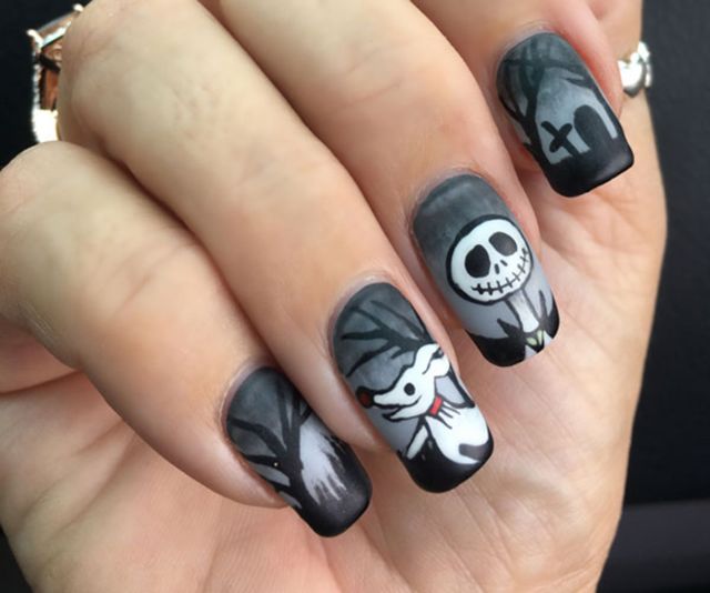 Cách hóa trang Halloween đơn giản vẽ mặt vẽ nail ấn tượng